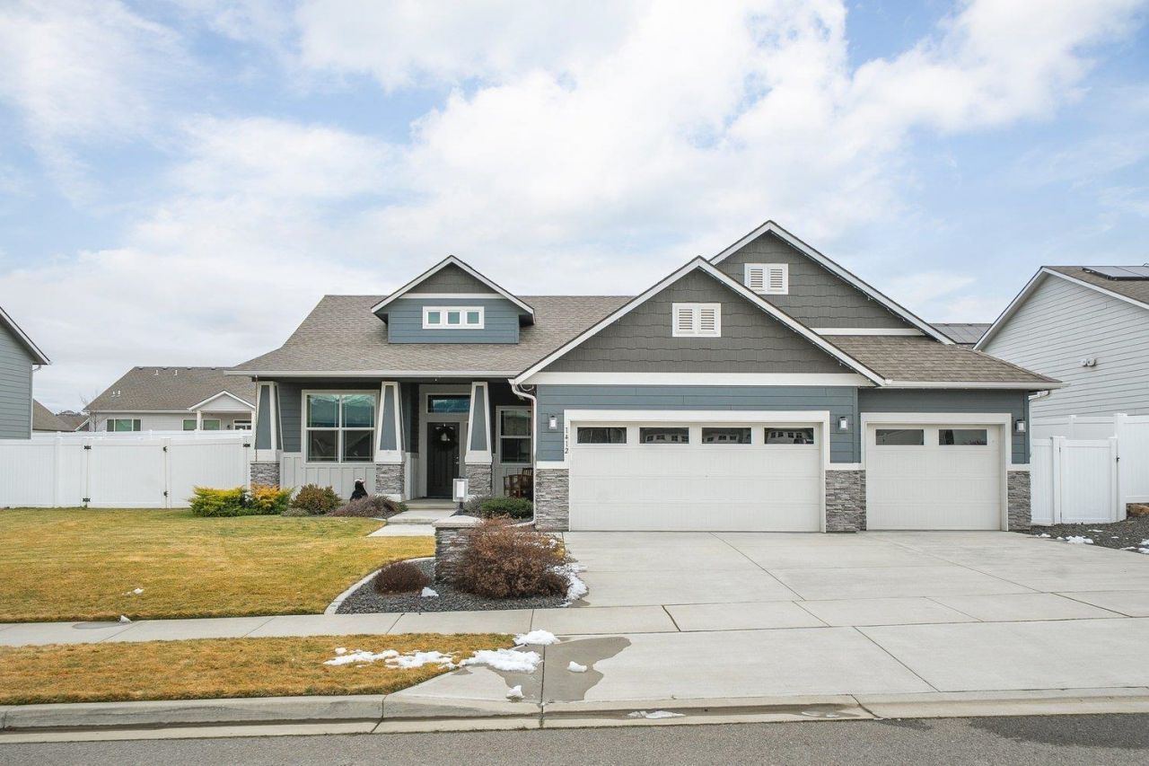 1412 S Cavalier St, Spokane Valley, WA 99016 Main Photo