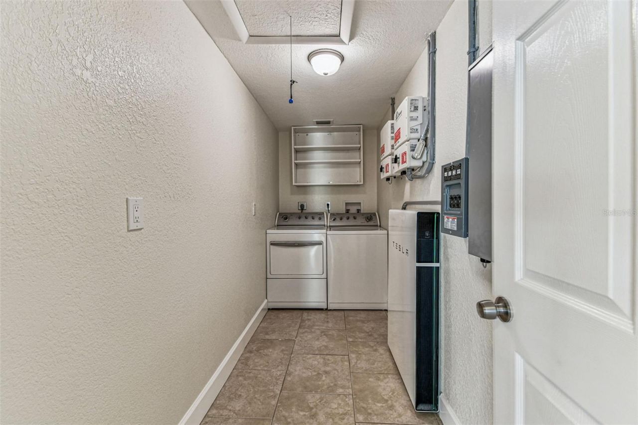 5701 Commonwealth Avenue N, Saint Petersburg, FL 33703 Photo