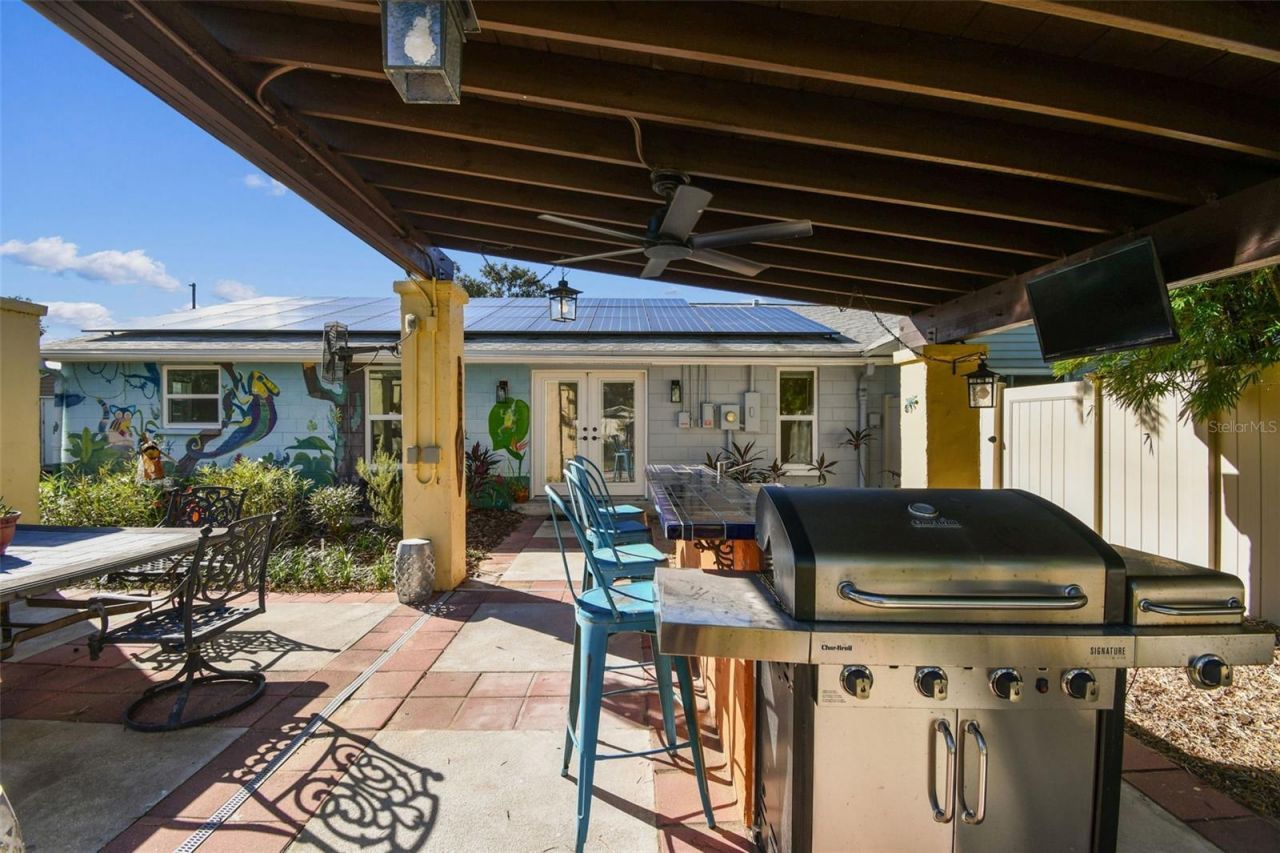 5701 Commonwealth Avenue N, Saint Petersburg, FL 33703 Photo