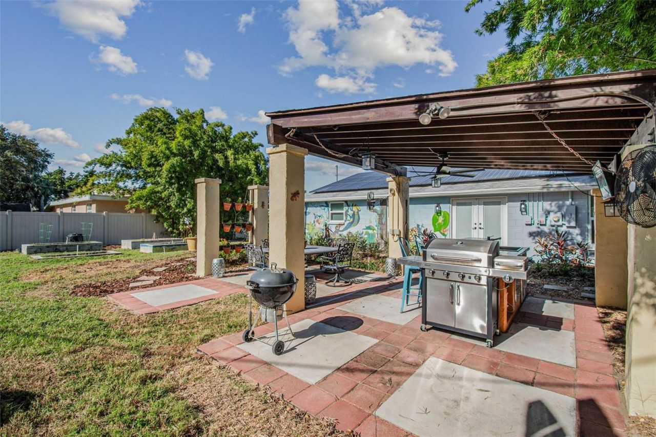 5701 Commonwealth Avenue N, Saint Petersburg, FL 33703 Photo