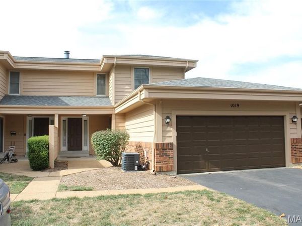 1019 Claytonbrook Drive, Ballwin, MO 63011