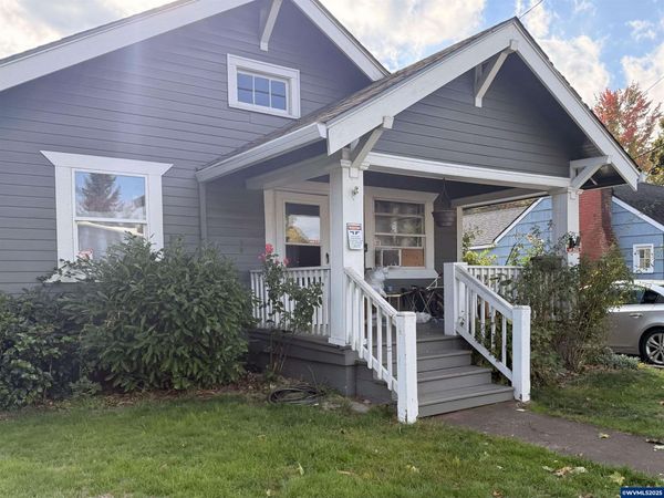 2196 State St, Salem, OR 97301