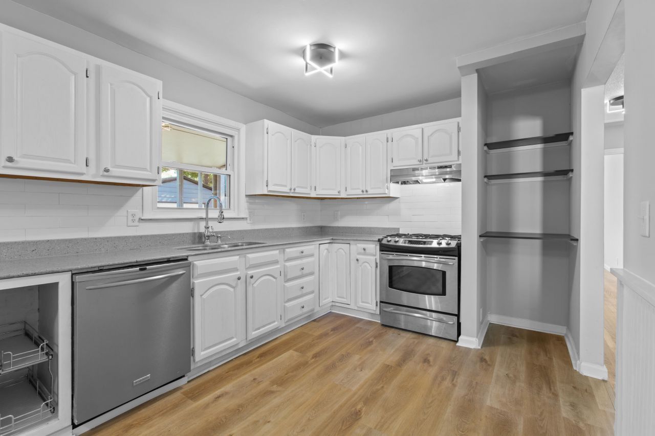 2507 Violet Avenue Photo 10