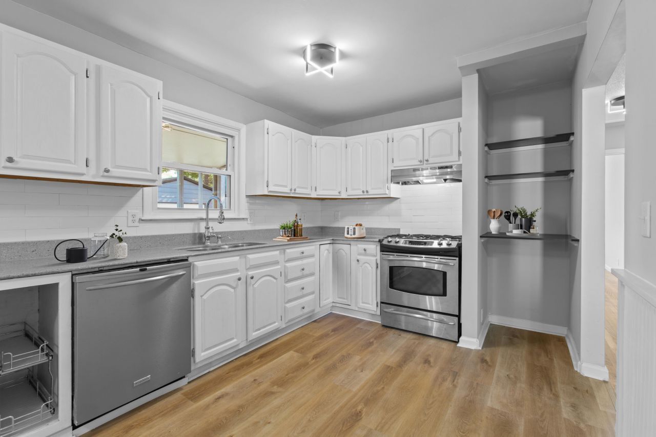 2507 Violet Avenue Photo 14