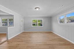 2507 Violet Avenue photo 4