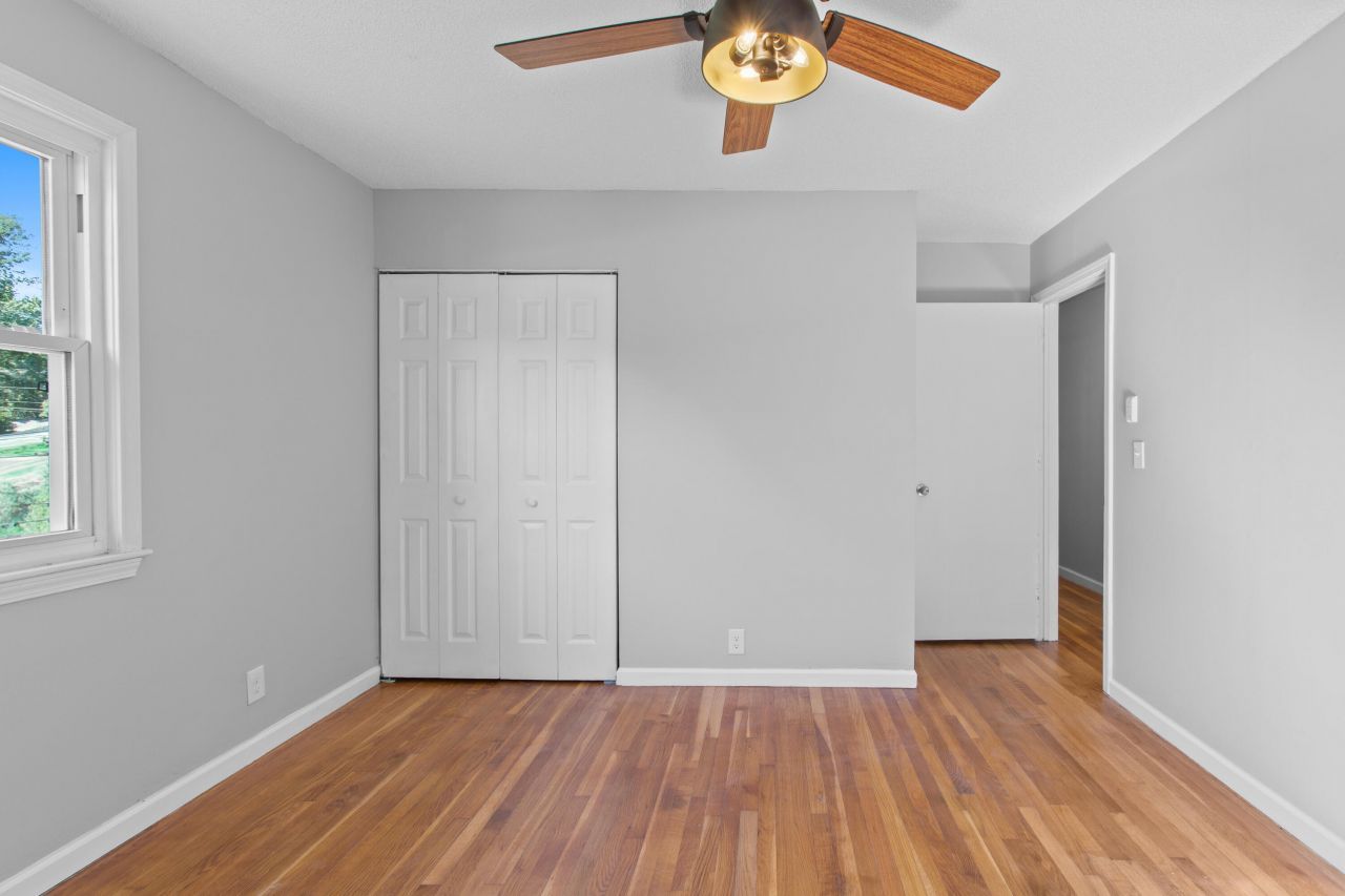 2507 Violet Avenue Photo 23