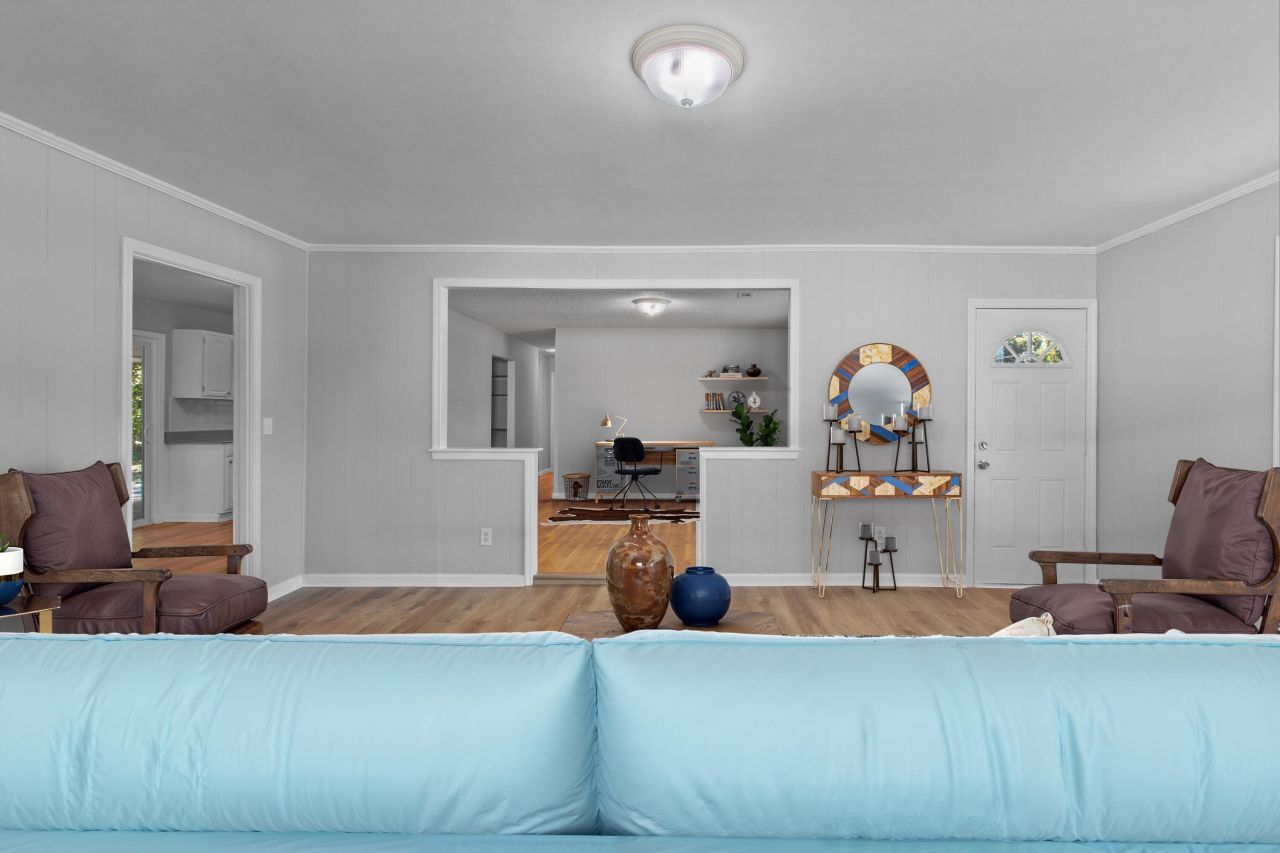 2507 Violet Avenue Photo 4