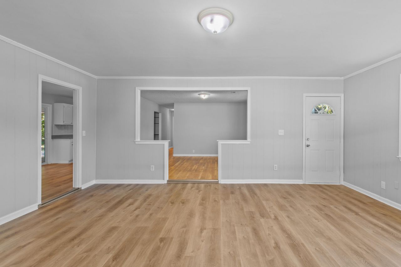 2507 Violet Avenue Photo 5