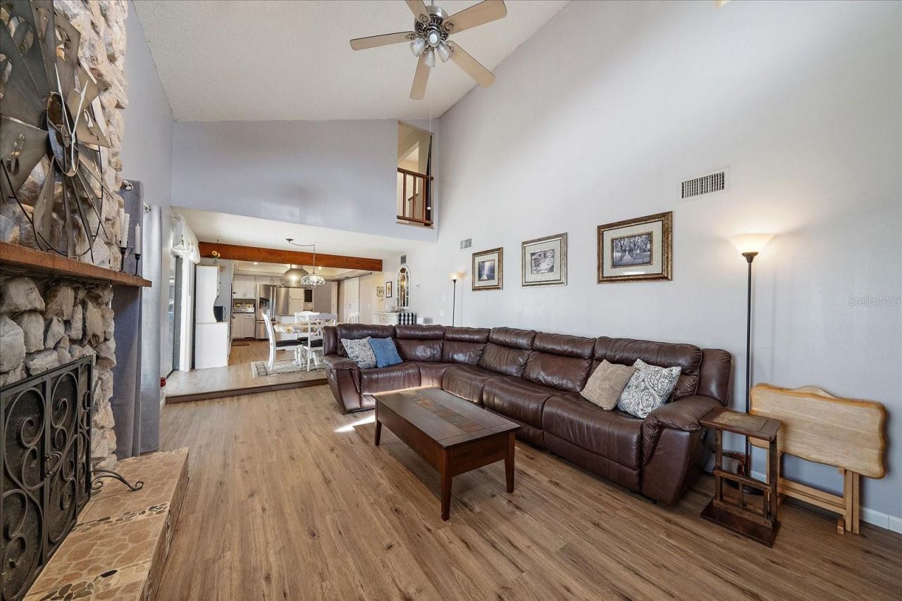 1008 SW 4th Place, Cape Coral, FL 33991 Photo