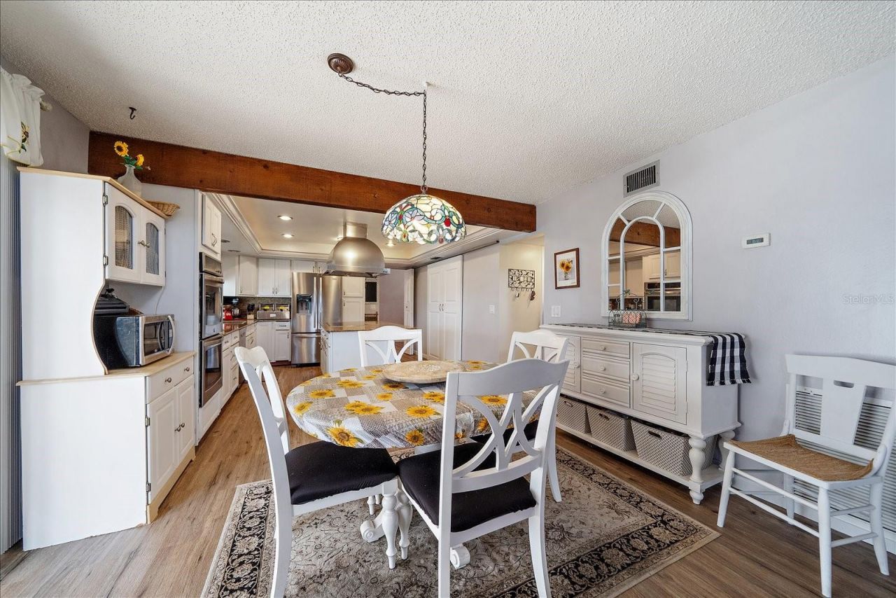 1008 SW 4th Place, Cape Coral, FL 33991 Photo