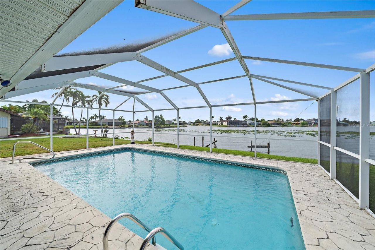 1008 SW 4th Place, Cape Coral, FL 33991 Photo