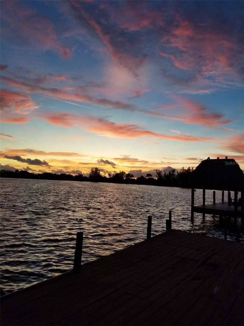 1008 SW 4th Place, Cape Coral, FL 33991 Photo