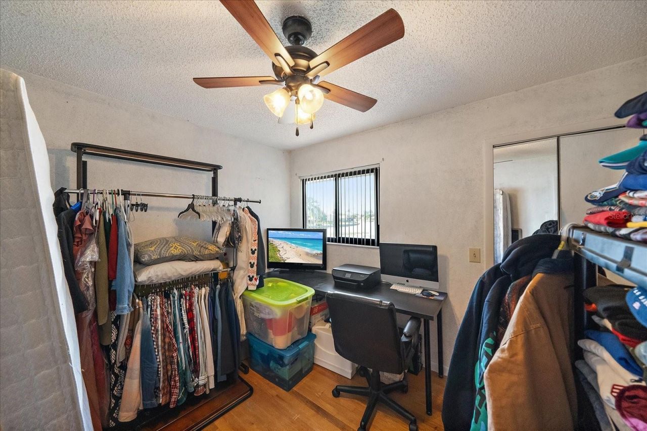 1008 SW 4th Place, Cape Coral, FL 33991 Photo