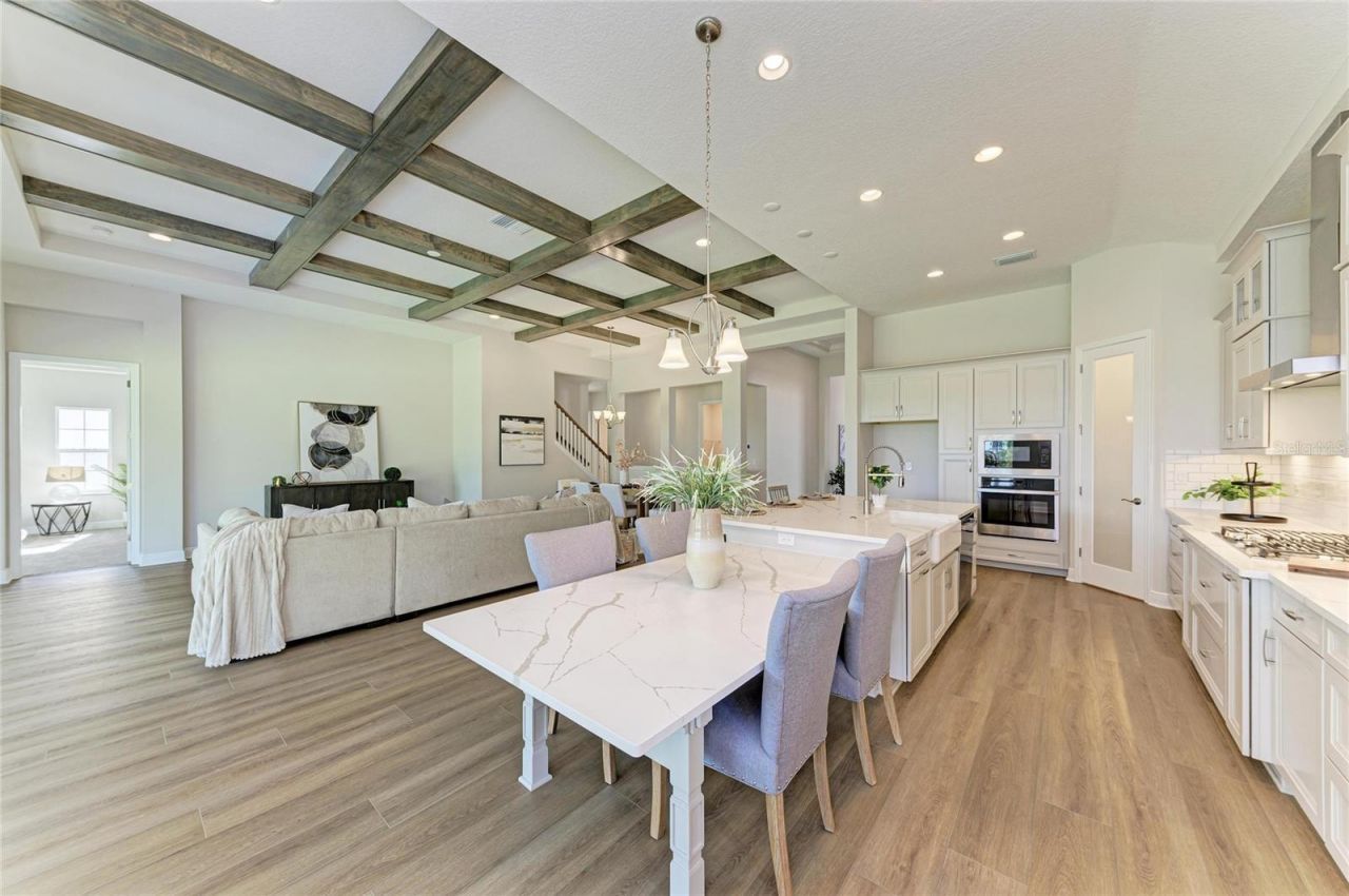 35483 Big Hawk Drive, Zephyrhills, FL 33541 Photo