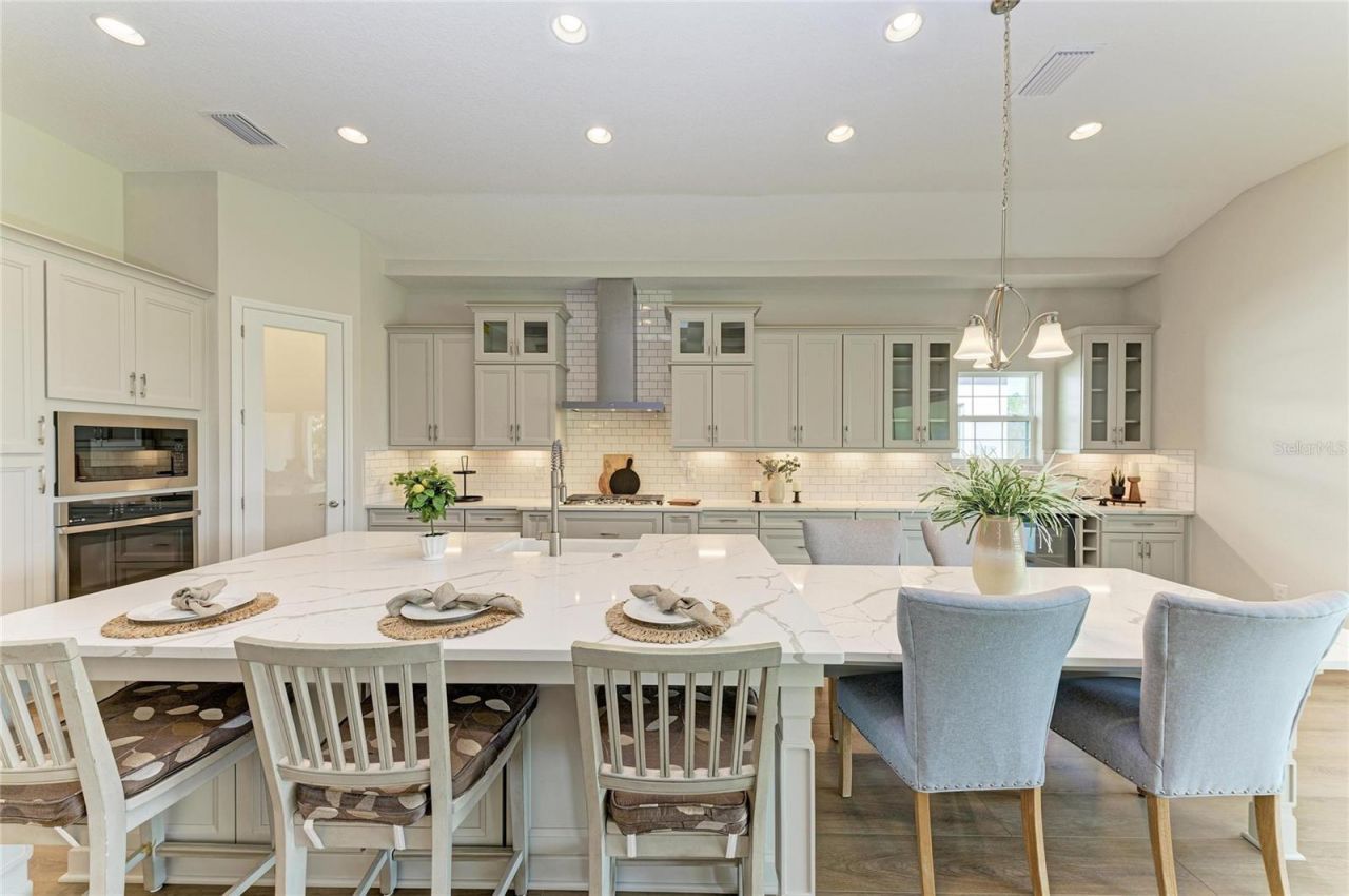 35483 Big Hawk Drive, Zephyrhills, FL 33541 Photo