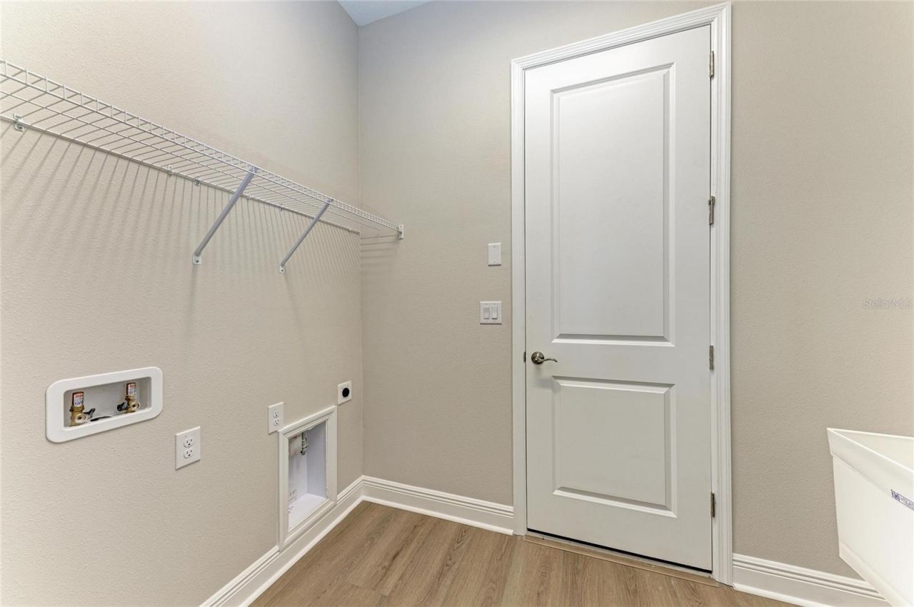 35483 Big Hawk Drive, Zephyrhills, FL 33541 Photo