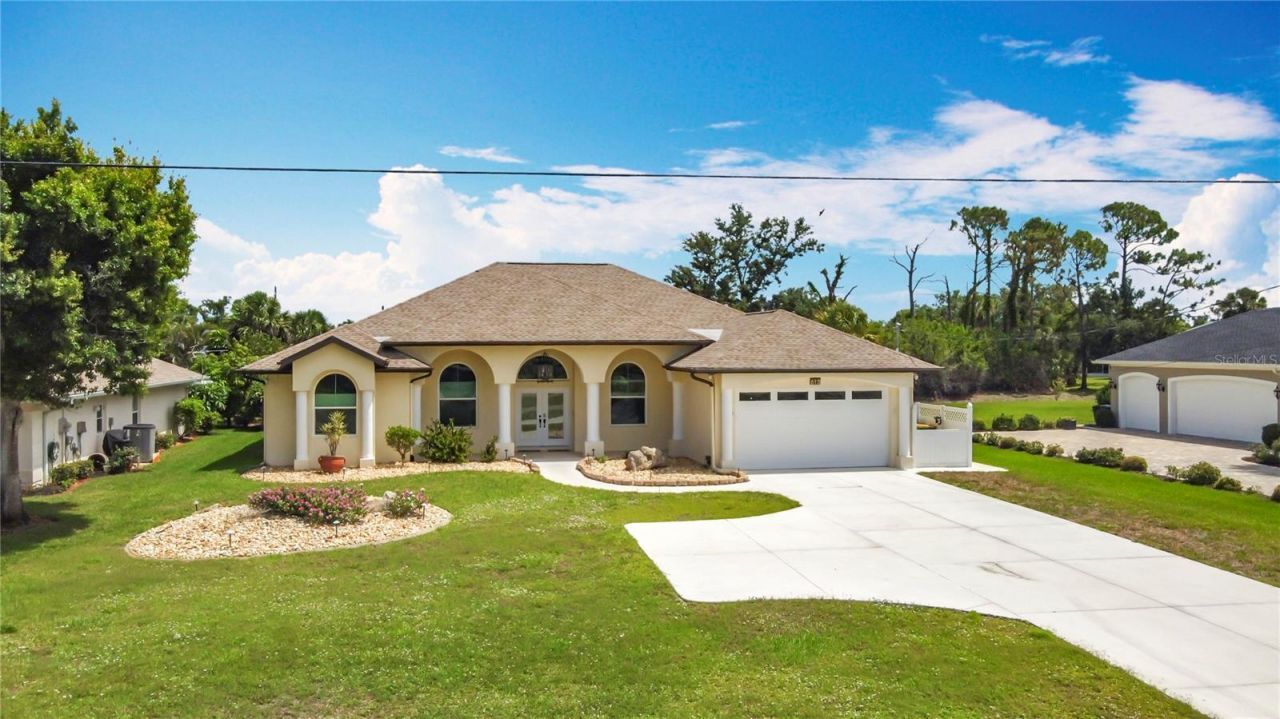 613 Boundary Boulevard, Rotonda West, FL 33947 Main Photo
