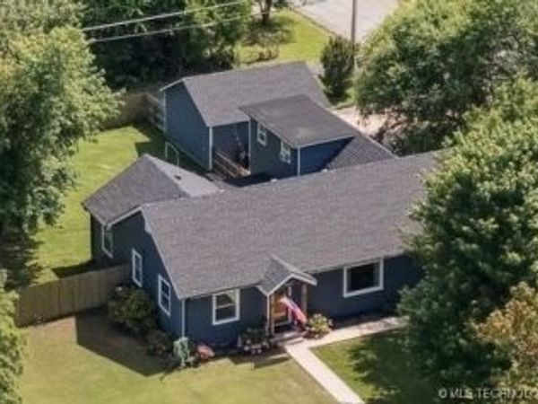 403 E Freeport Street, Broken Arrow, OK 74012