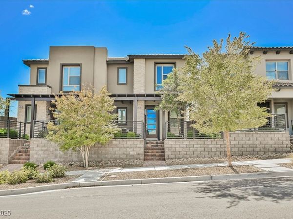 11676 Hamilton Lake Avenue, Las Vegas, NV 89138