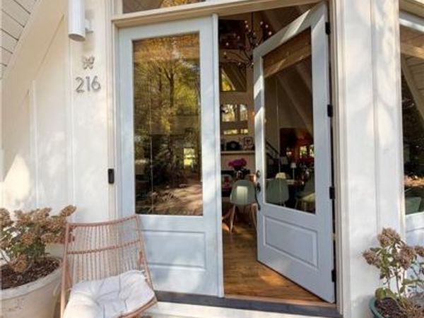 216 Don John Trail, Woodstock, GA 30189