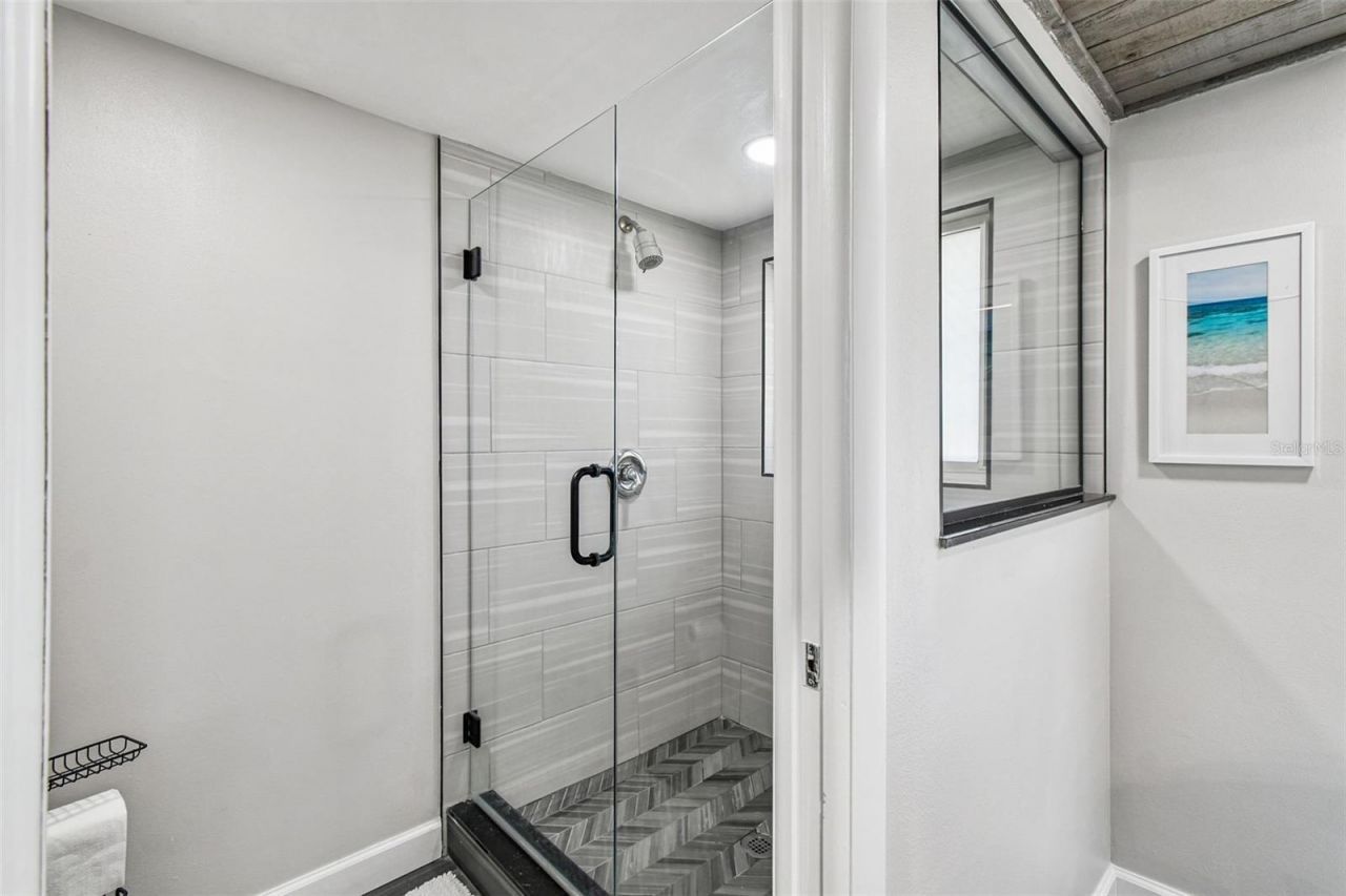 14603 Village Glen Circle, Tampa, FL 33618 Photo