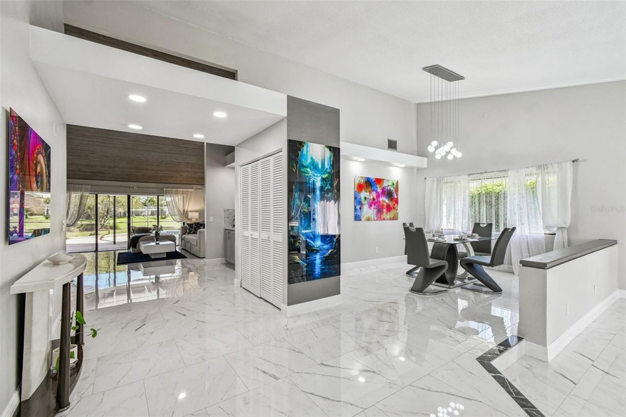 14603 Village Glen Circle, Tampa, FL 33618 Photo