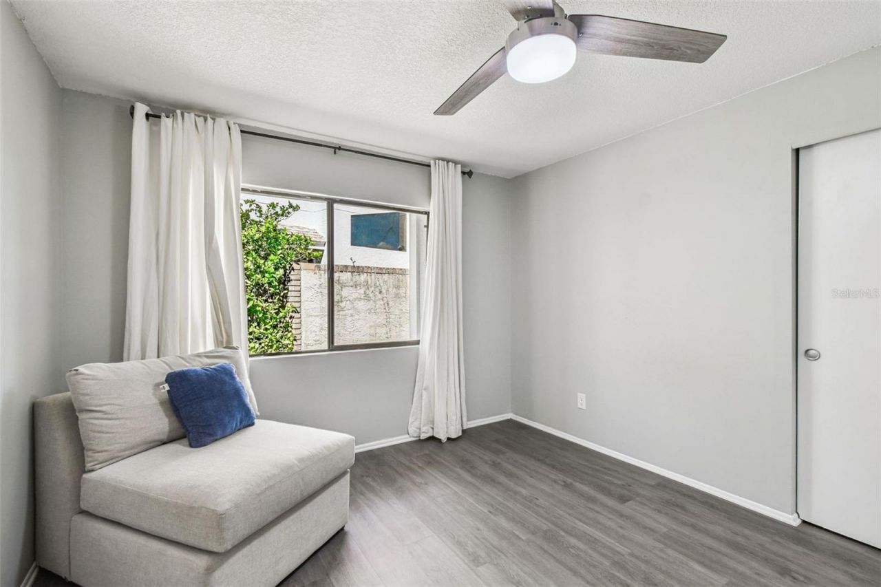 14603 Village Glen Circle, Tampa, FL 33618 Photo