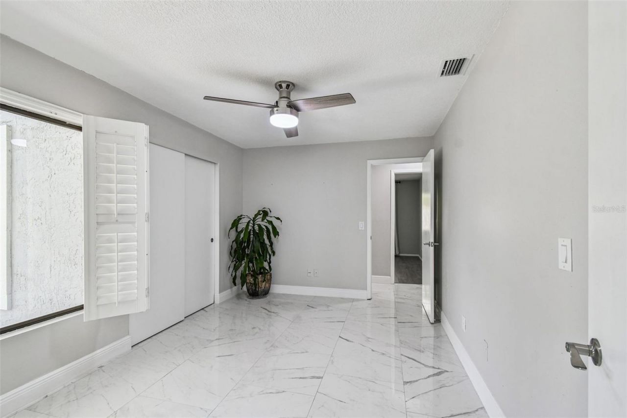 14603 Village Glen Circle, Tampa, FL 33618 Photo