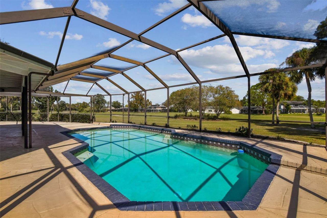 14603 Village Glen Circle, Tampa, FL 33618 Photo