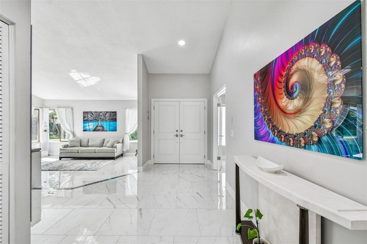 14603 Village Glen Circle, Tampa, FL 33618 Photo