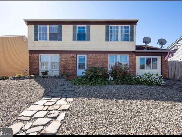 5 COMPASS LANE, BARNEGAT, NJ 08005