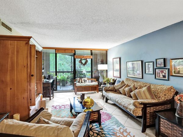 8415 Forest Hills Drive, Unit 206, Coral Springs, FL 33065