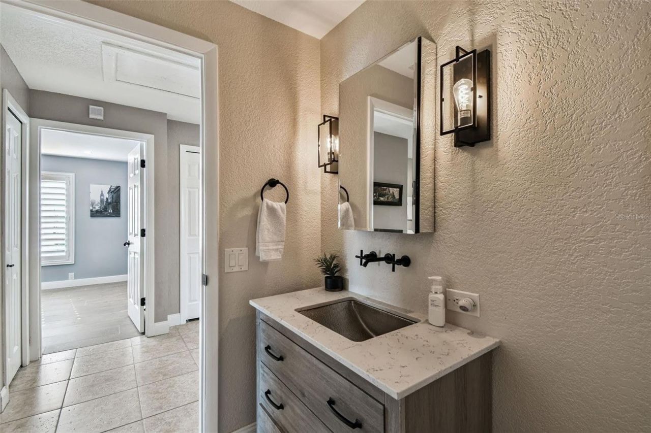 4169 Saltwater Boulevard, Tampa, FL 33615 Photo