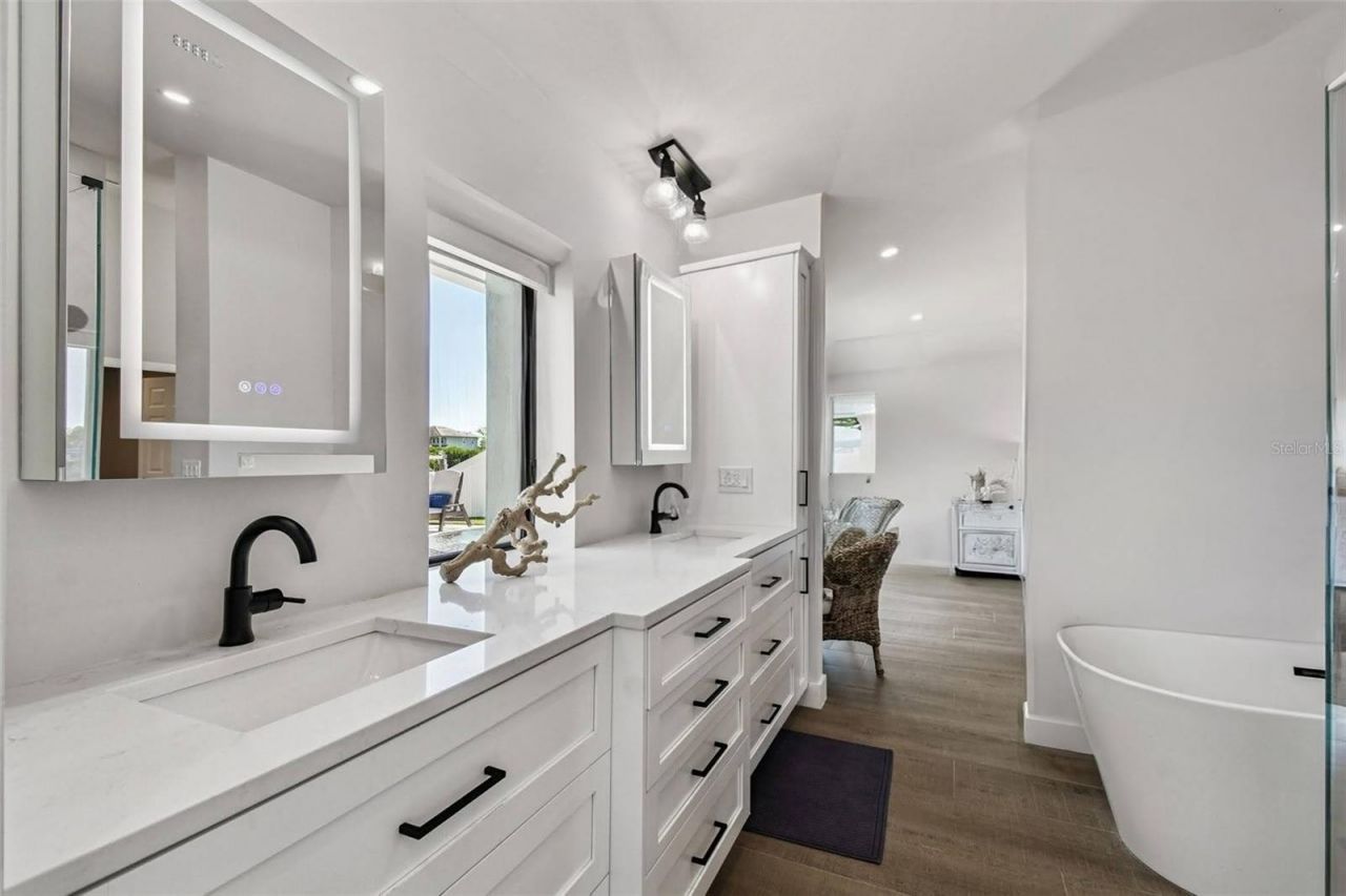 4169 Saltwater Boulevard, Tampa, FL 33615 Photo