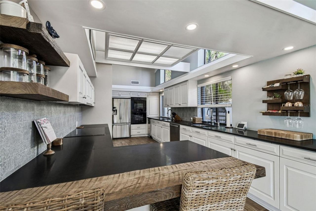 4169 Saltwater Boulevard, Tampa, FL 33615 Photo