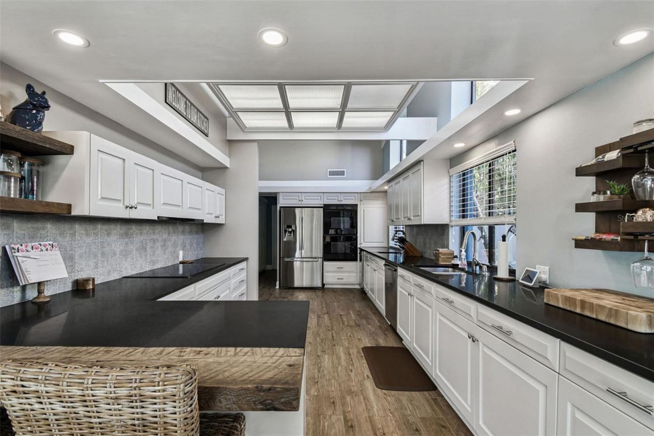 4169 Saltwater Boulevard, Tampa, FL 33615 Photo