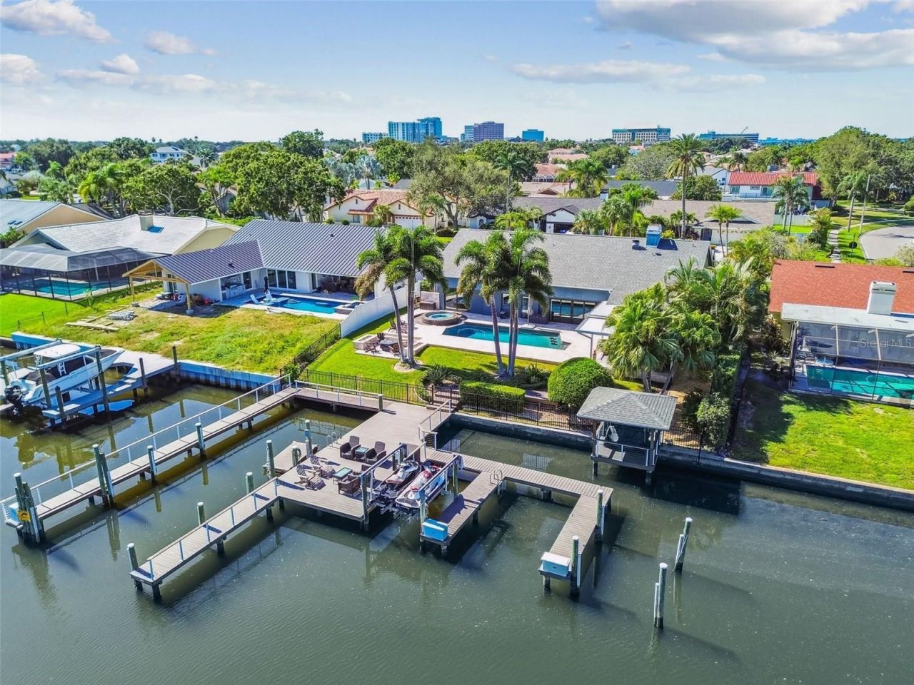 4169 Saltwater Boulevard, Tampa, FL 33615 Photo