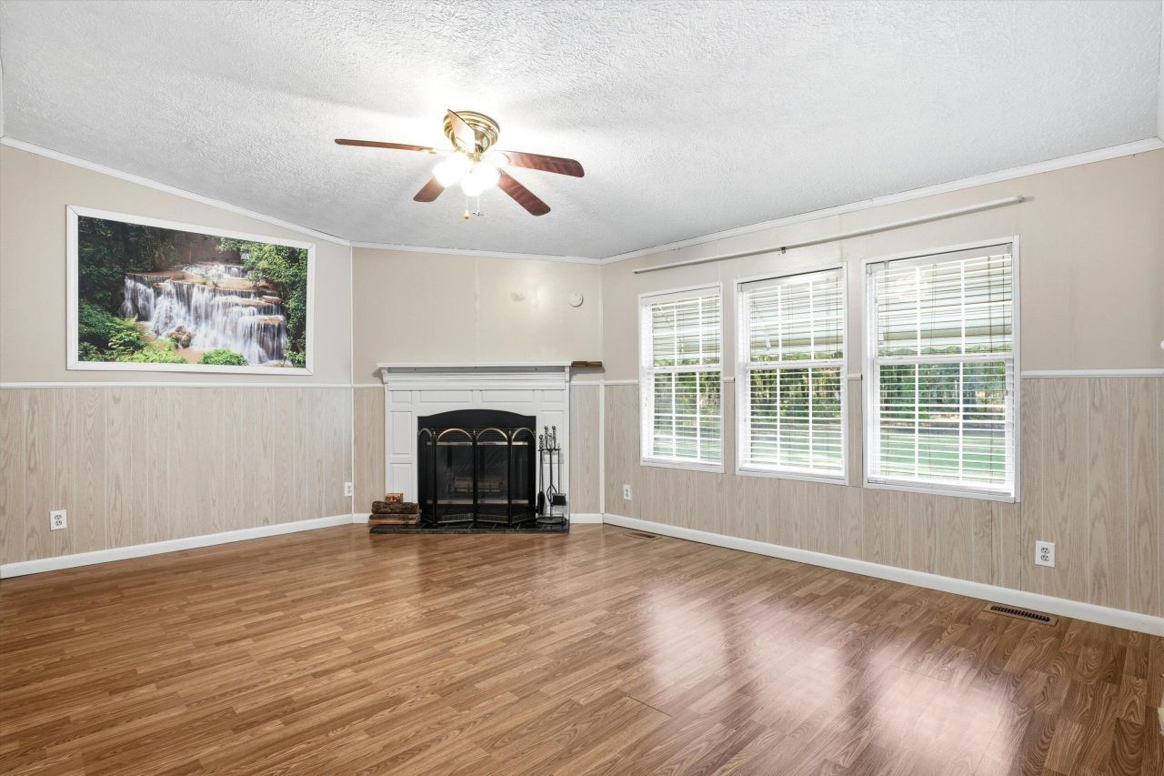 120 Princess Lane Photo 10