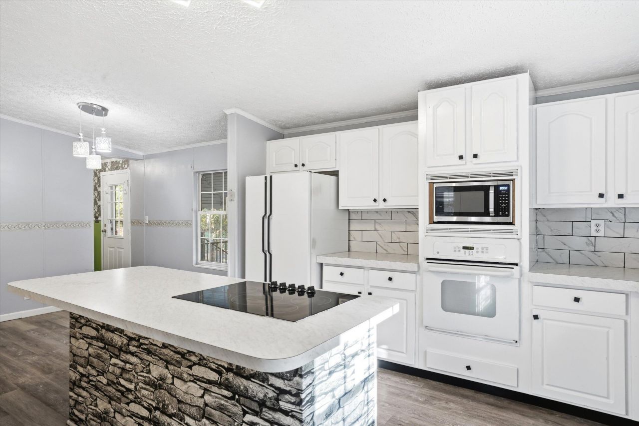 120 Princess Lane Photo 16