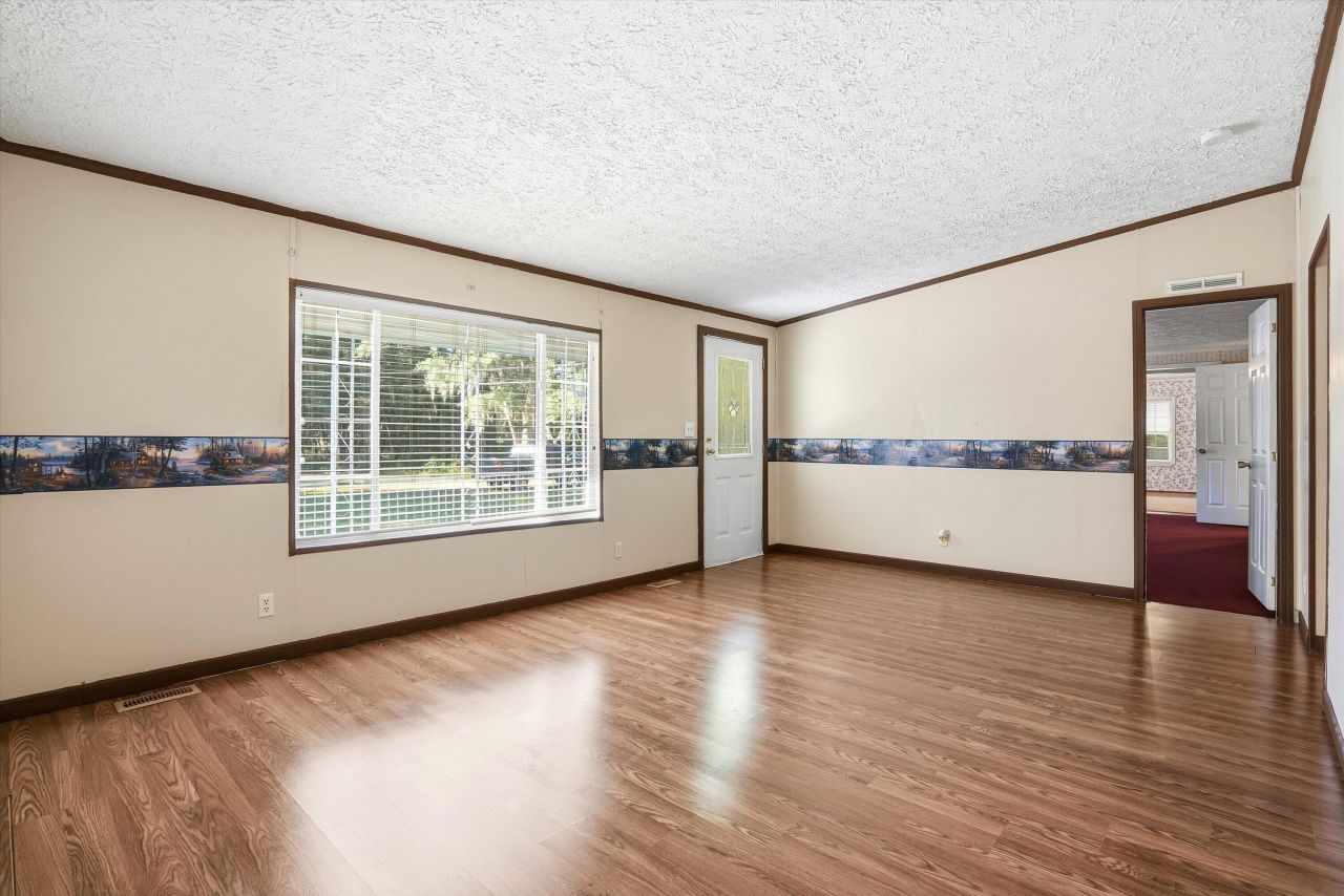 120 Princess Lane Photo 7