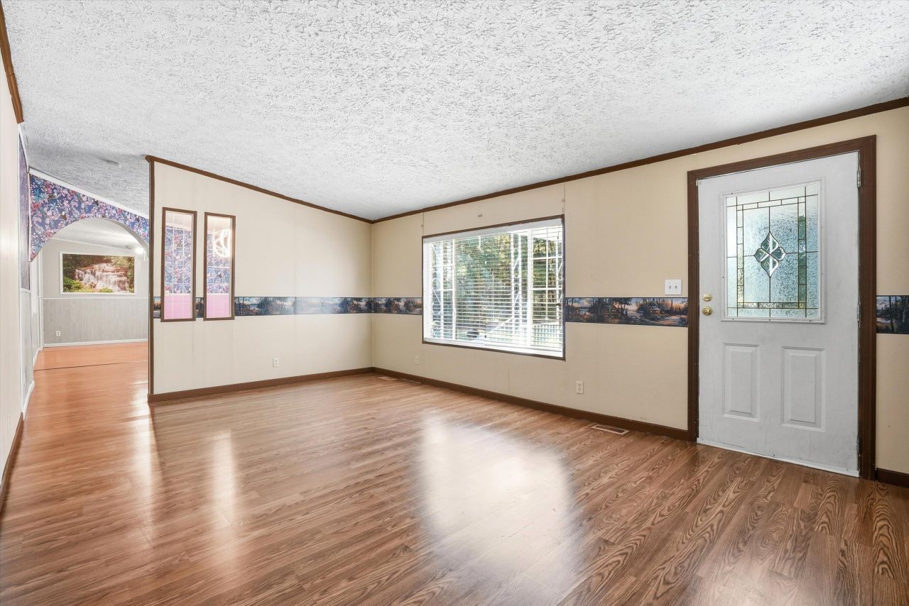 120 Princess Lane Photo 8