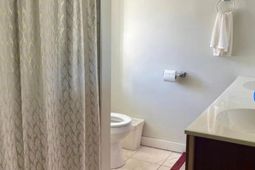 3 Addison Street photo 4