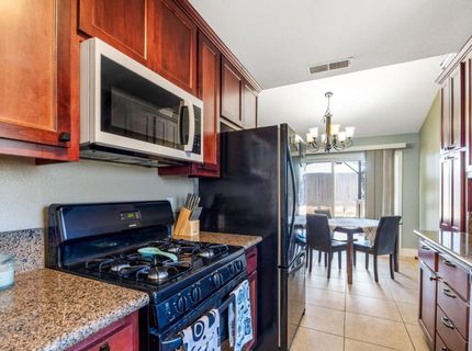 4737 Tacomic Dr, Sacramento, CA 95842 Photo