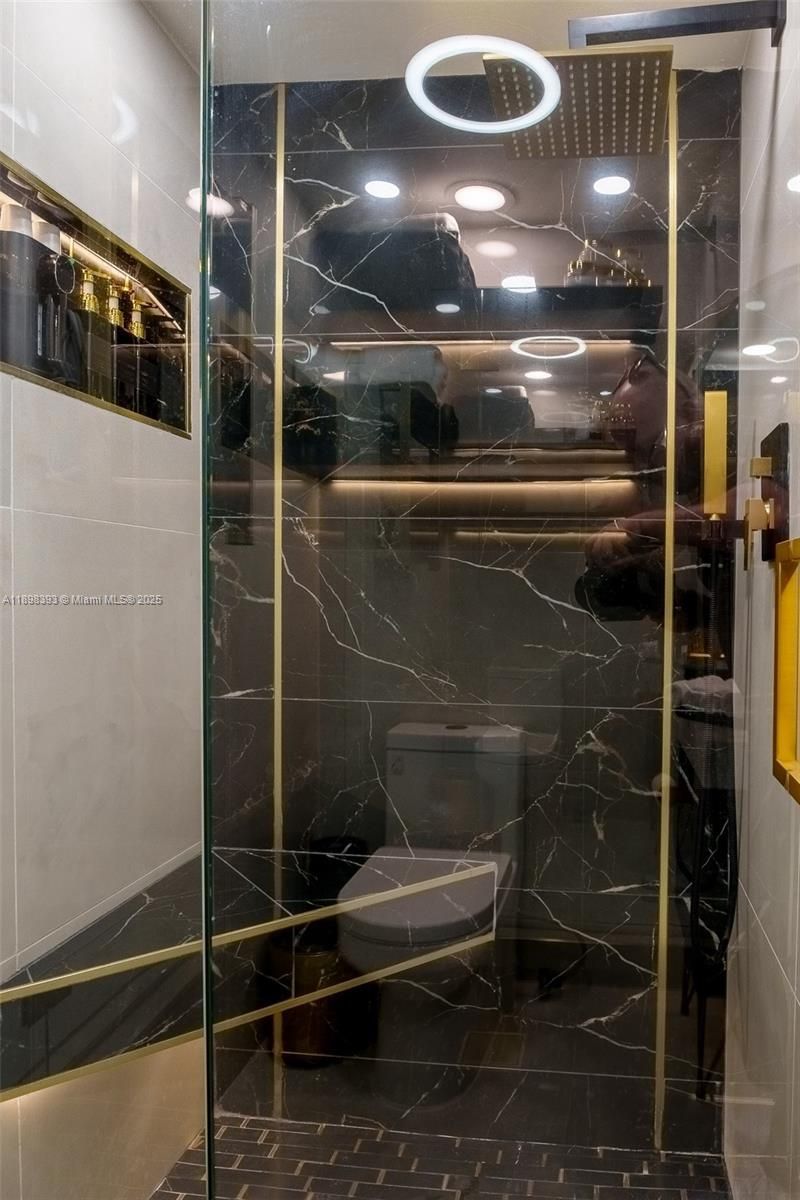 4000 Towerside Ter, Unit 410, Miami, FL 33138 Photo