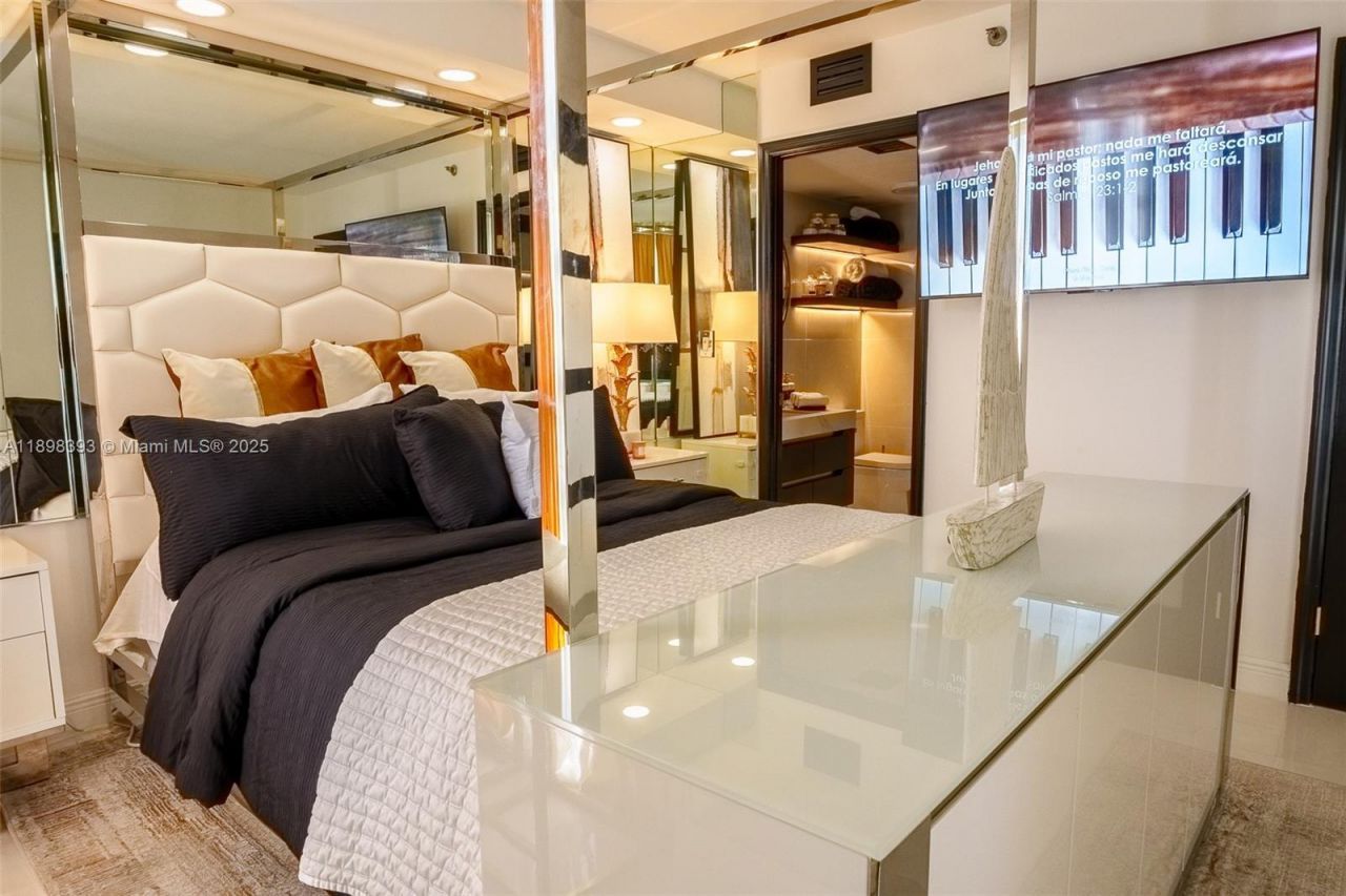 4000 Towerside Ter, Unit 410, Miami, FL 33138 Photo