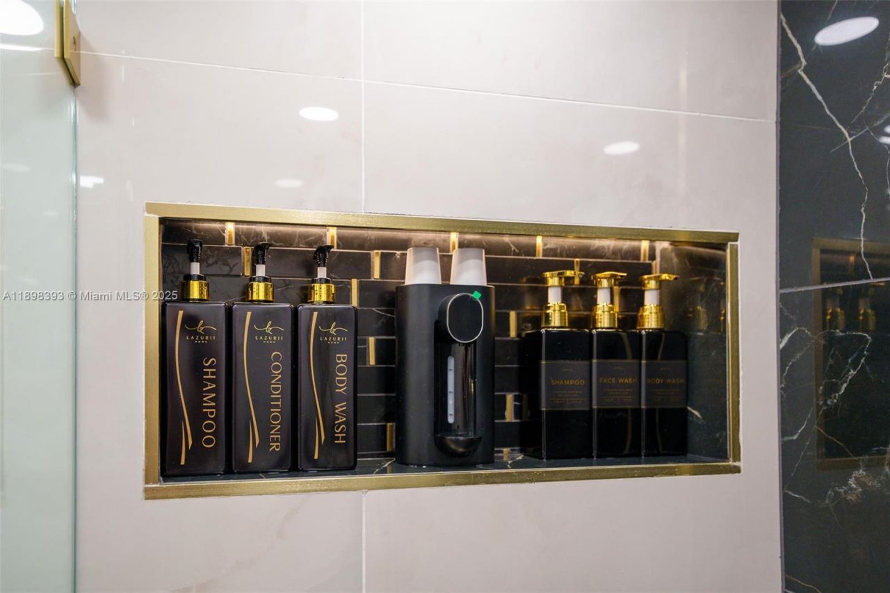 4000 Towerside Ter, Unit 410, Miami, FL 33138 Photo