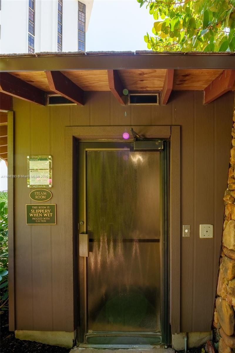 4000 Towerside Ter, Unit 410, Miami, FL 33138 Photo