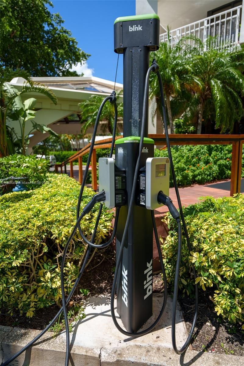 4000 Towerside Ter, Unit 410, Miami, FL 33138 Photo