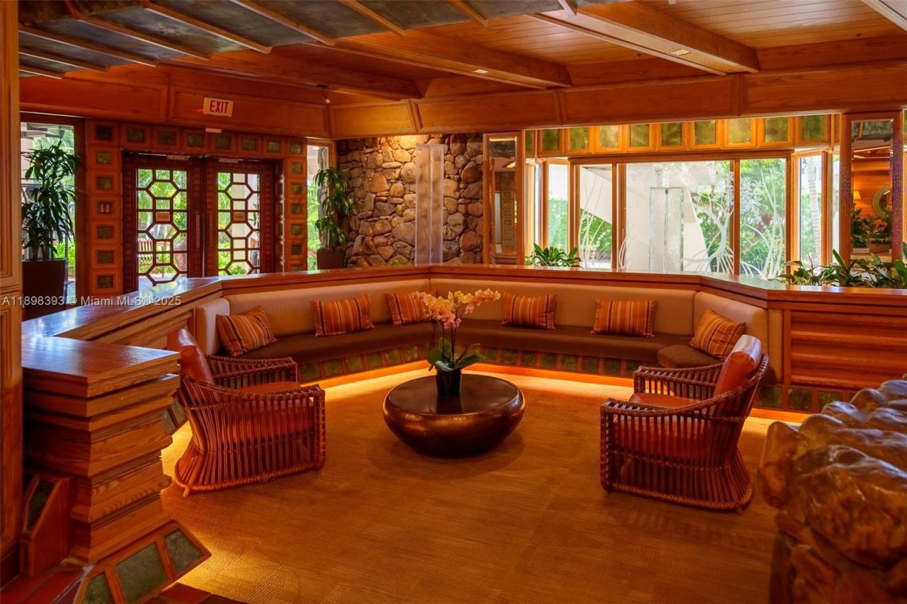 4000 Towerside Ter, Unit 410, Miami, FL 33138 Photo