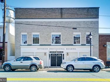 115 W MAIN STREET, LOUISA, VA 23093